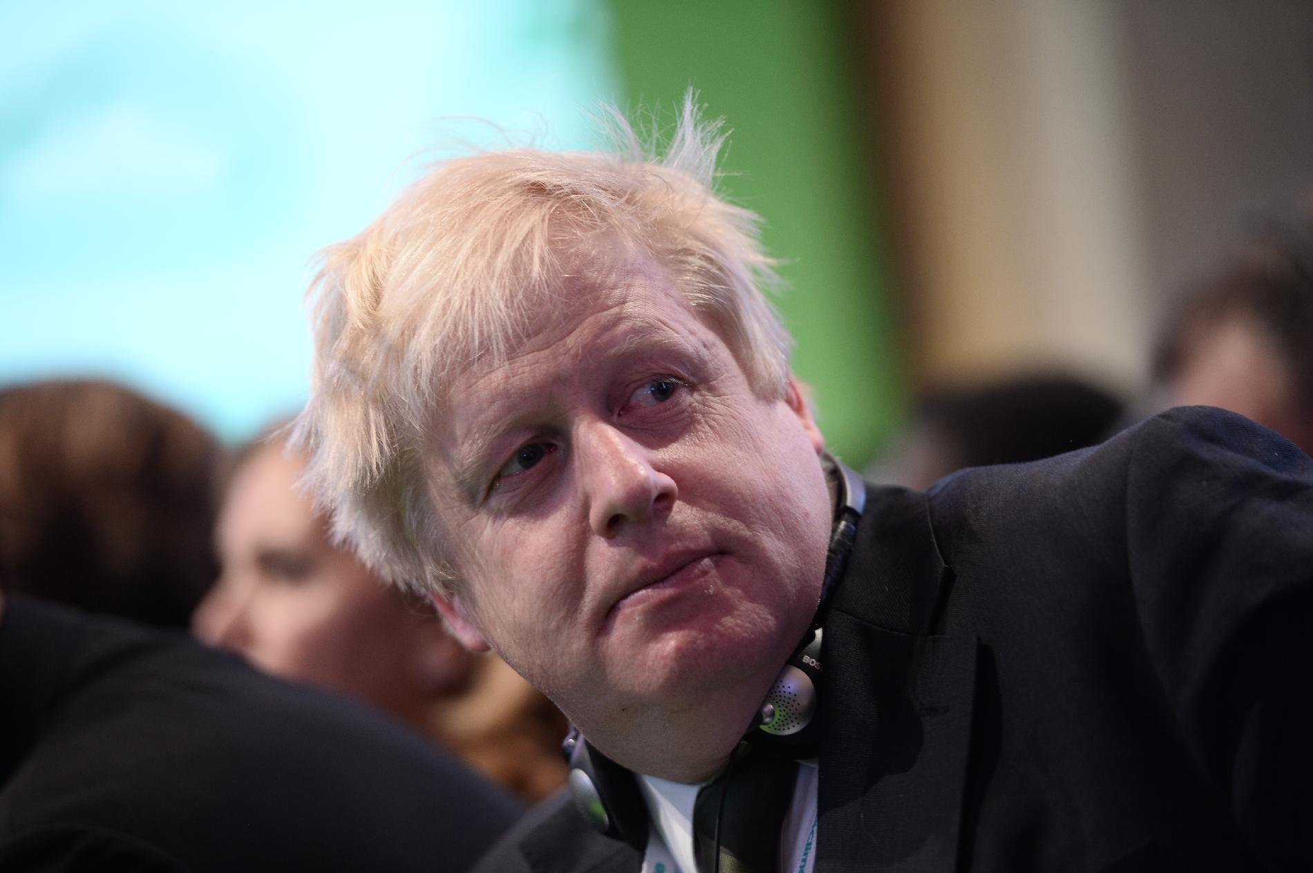 Boris Johnson: Valószínű Teherán áll a Saudi Aramco elleni támadás mögött