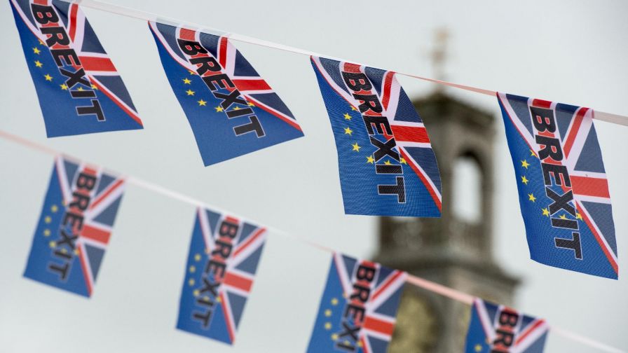 Lezárult a Brexit-megállapodás tárgyalása a brit parlamentben