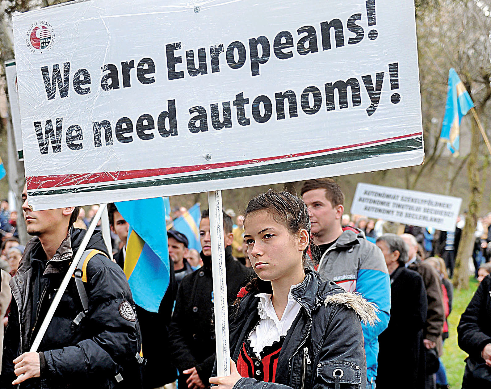 Romániában csorbítják a kisebbségi jogokat