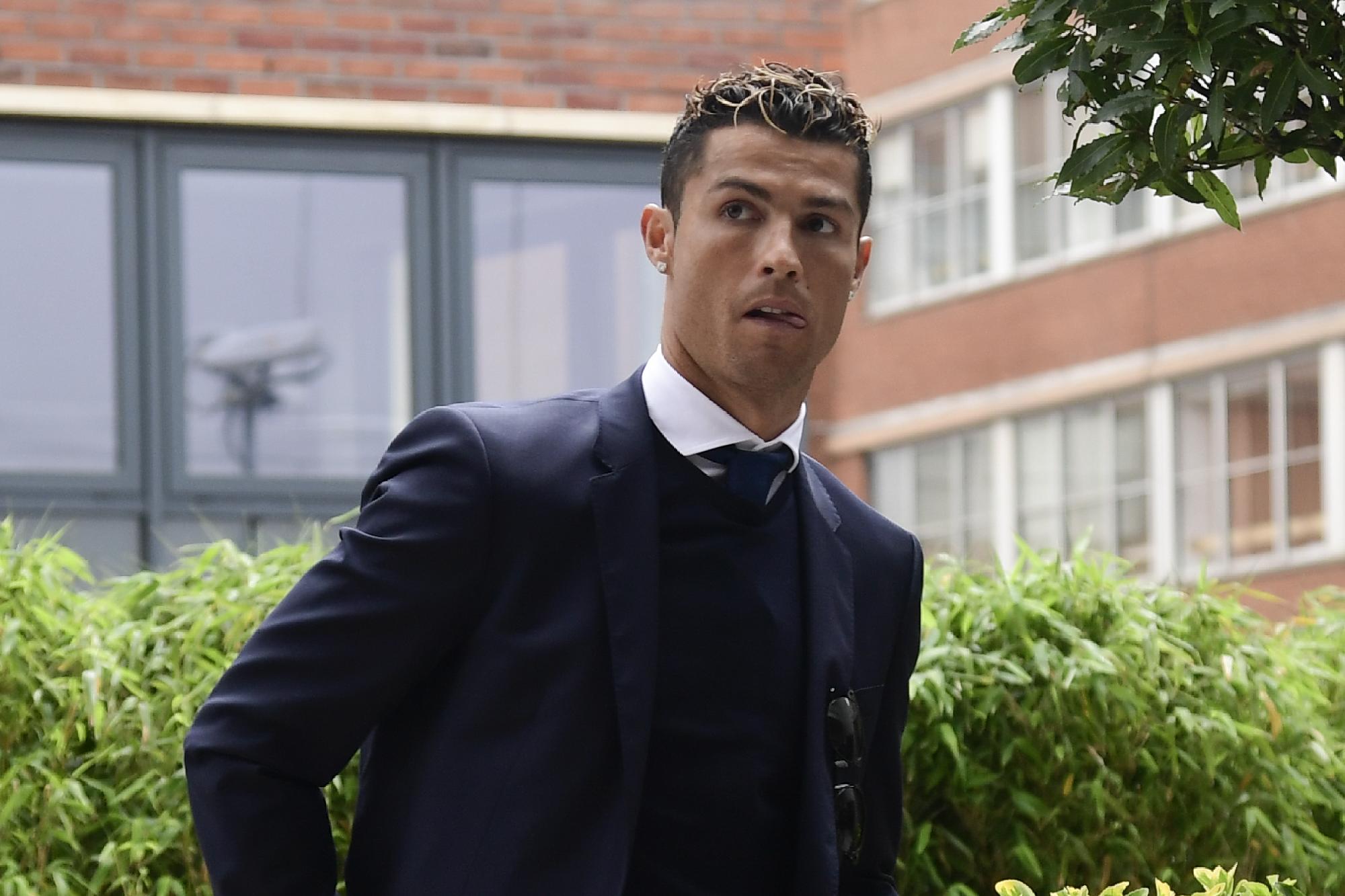 Vádat emeltek Cristiano Ronaldo ellen