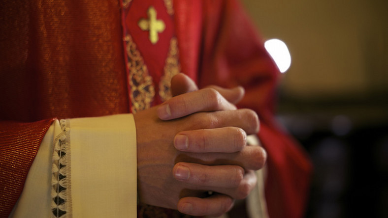 Gyerekek ezreit molesztálták évtizedeken át az amerikai papok
