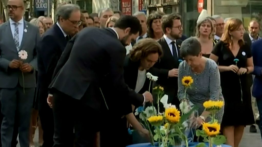 A barcelonai terrortámadás áldozataira emlékeztek