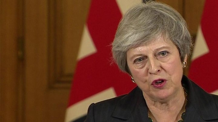 Marad Theresa May a brit kormány élén