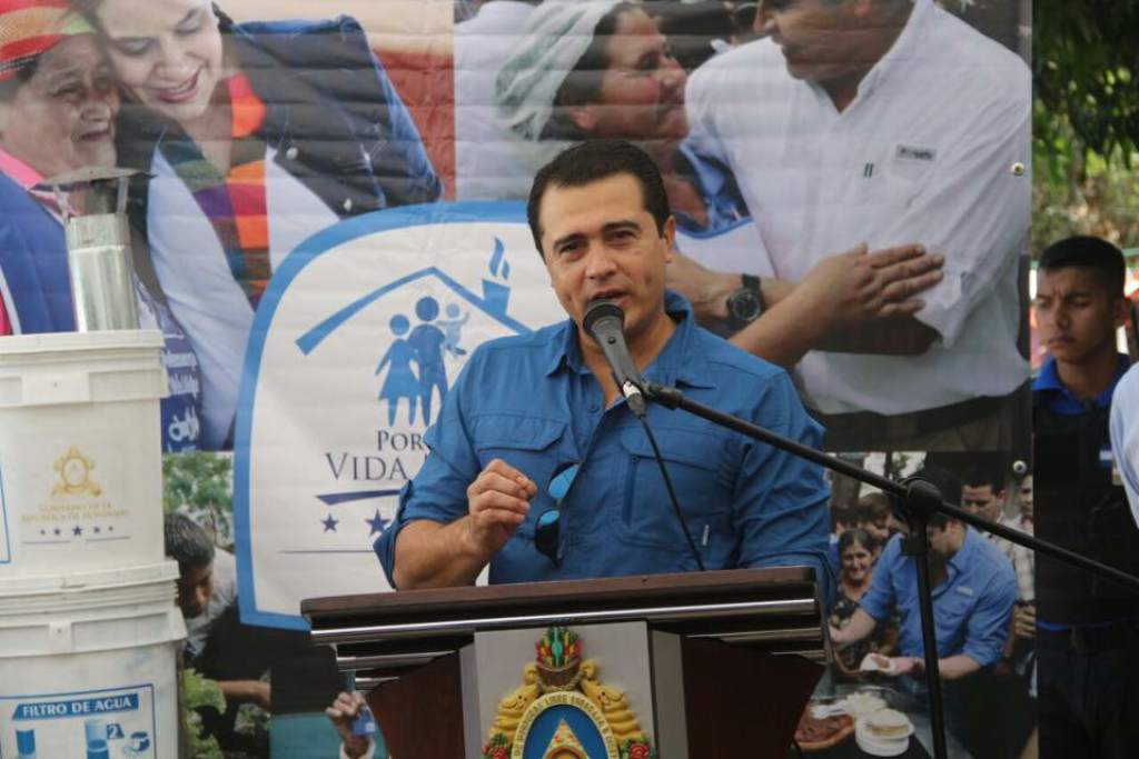 Drogcsempészet miatt letartóztatták a hondurasi elnök fivérét Miamiban