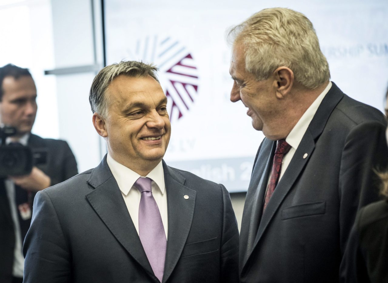 Elnézést akar kérni Orbántól a cseh államfő