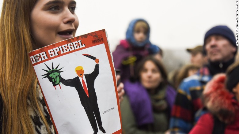 Amerika elégtételt vár a Spiegel hazugságai miatt