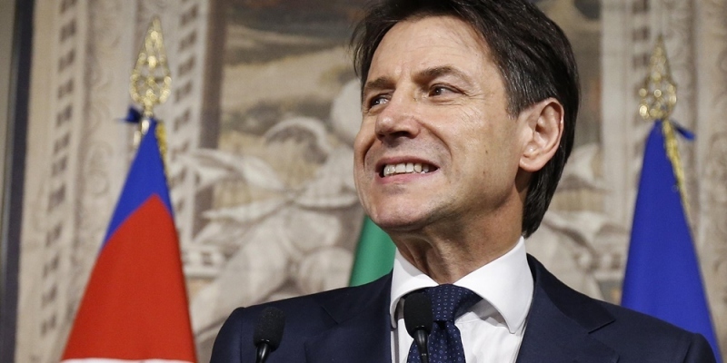 Megvédte kormánya „populista természetét” az olasz miniszterelnök