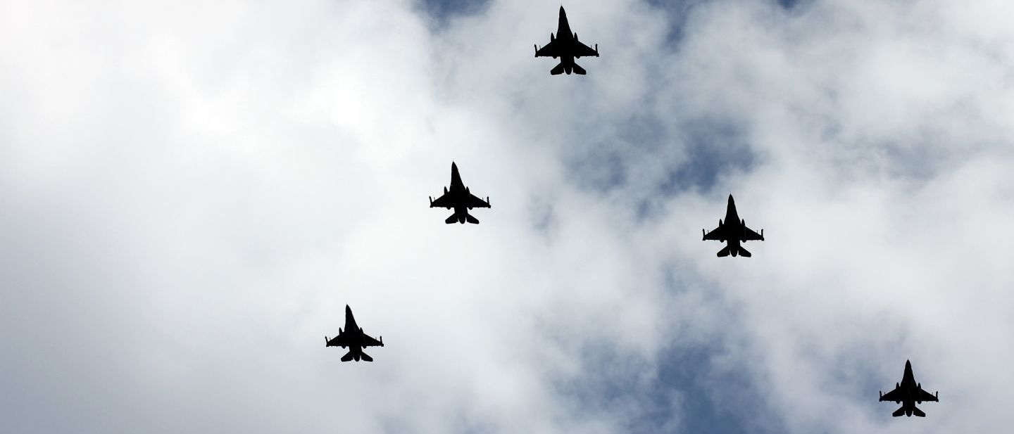 Izraeli harci repülőgépek mértek csapást szíriai célpontokra