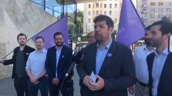 Homofób akarnoknak nevezte a főpolgármester-helyettes Novák Elődöt