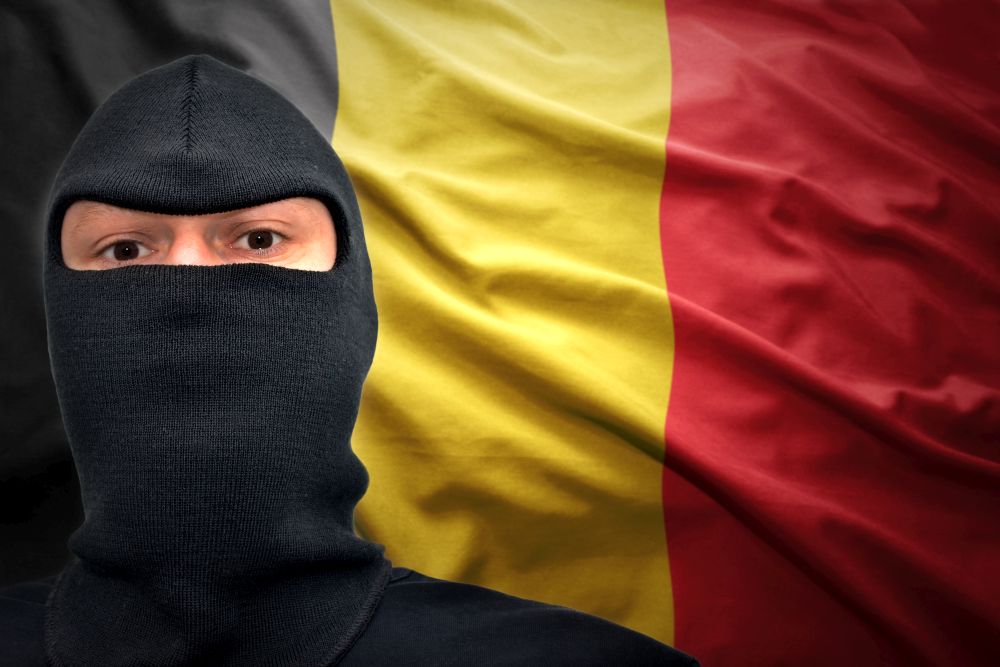 Kurd terroristákat képző csoport tagjait fogták el Belgiumban
