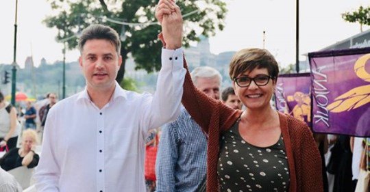 Csodavárás, fényevés és Márki-Zay Péter, aki miniszterelnök-jelöltséget nyert egy időközi polgármester választáson