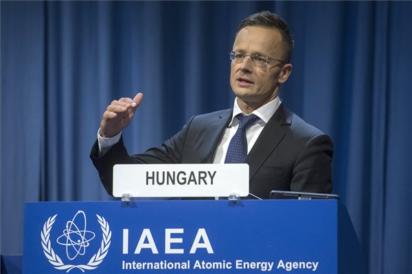 Szijjártó: Magyarország fontos szerepet vállal a nukleáris biztonság erősítésében