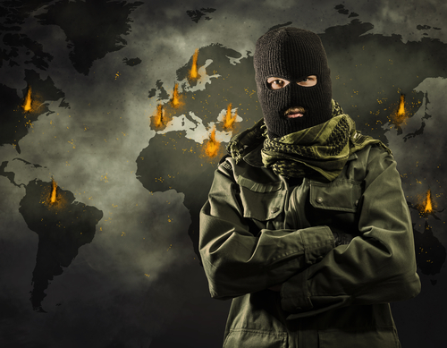 Interpol: Terroristák is átkelhetnek a Földközi-tengeren