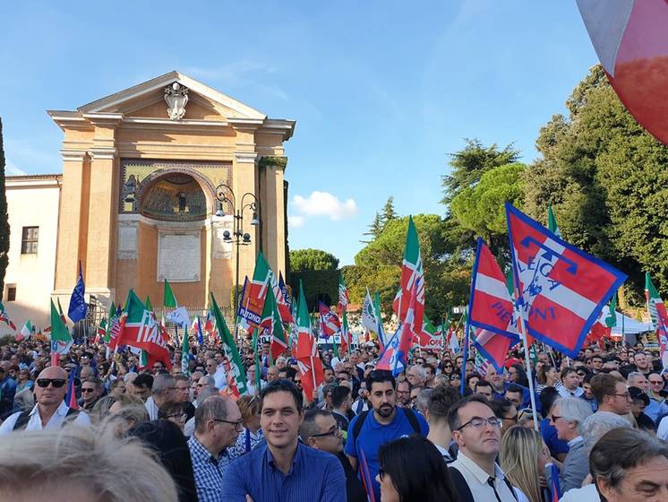Salvini: Elzavarjuk a kommunistákat