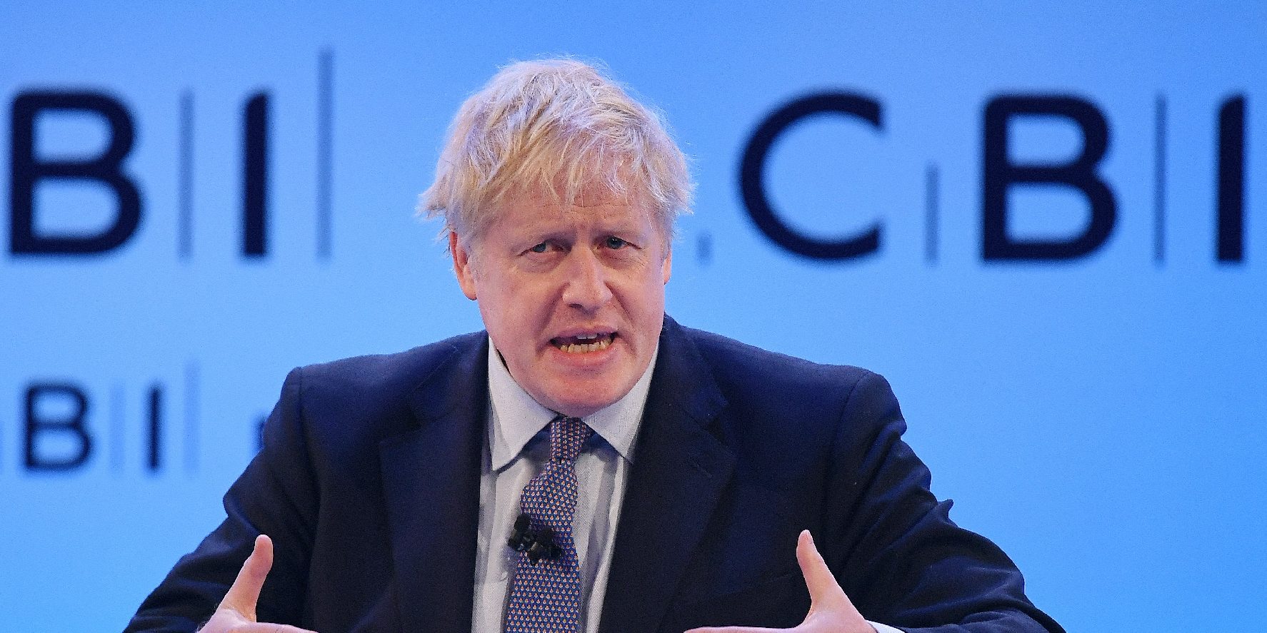 Johnson: Januárban kilépés az EU-ból, Corbyn: új megállapodás és népszavazás kell