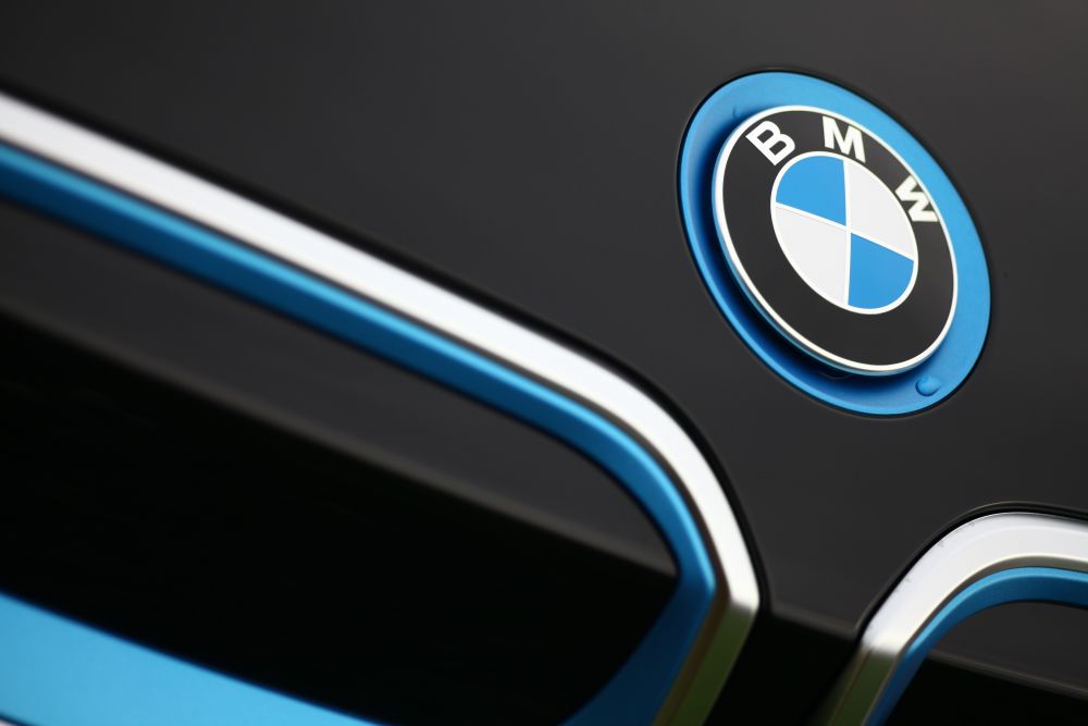 Szijjártó: A magyar gazdaság tovább erősödik a BMW gyárának megépülésével