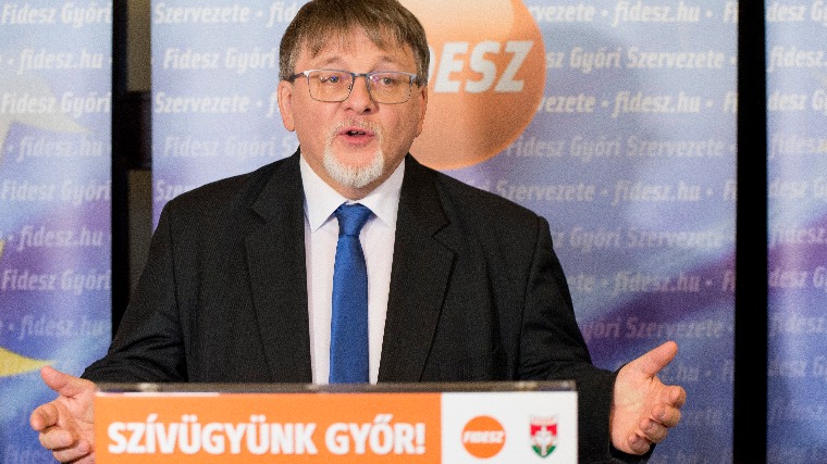 A Fidesz-KDNP polgármesterjelöltjét támogatja az MSZP győri szervezetének korábbi alelnöke