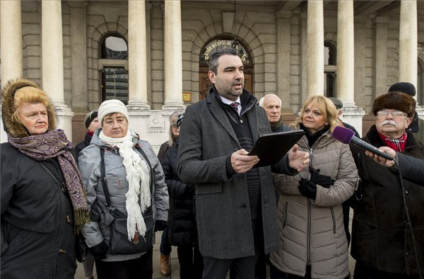 A CÖF a Fidesz-KDNP polgármesterjelöltjét támogatja Győrben