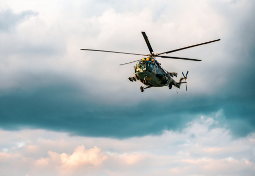 Rakétatalálat ért egy moldovai helikoptert Afganisztánban, de le tudott szállni