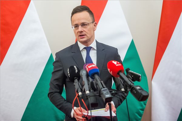 Szijjártó Péter: Megállapodás a magyar-horvát határmenti ingázásról 