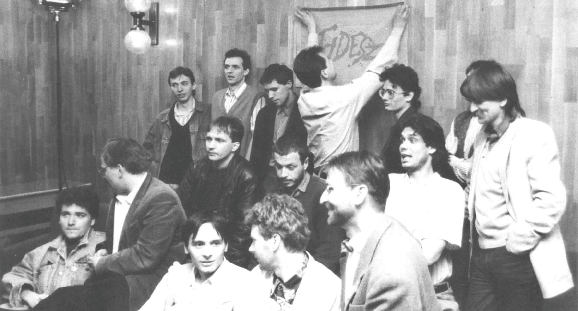 32 évvel ezelőtt indult útjára a Fidesz