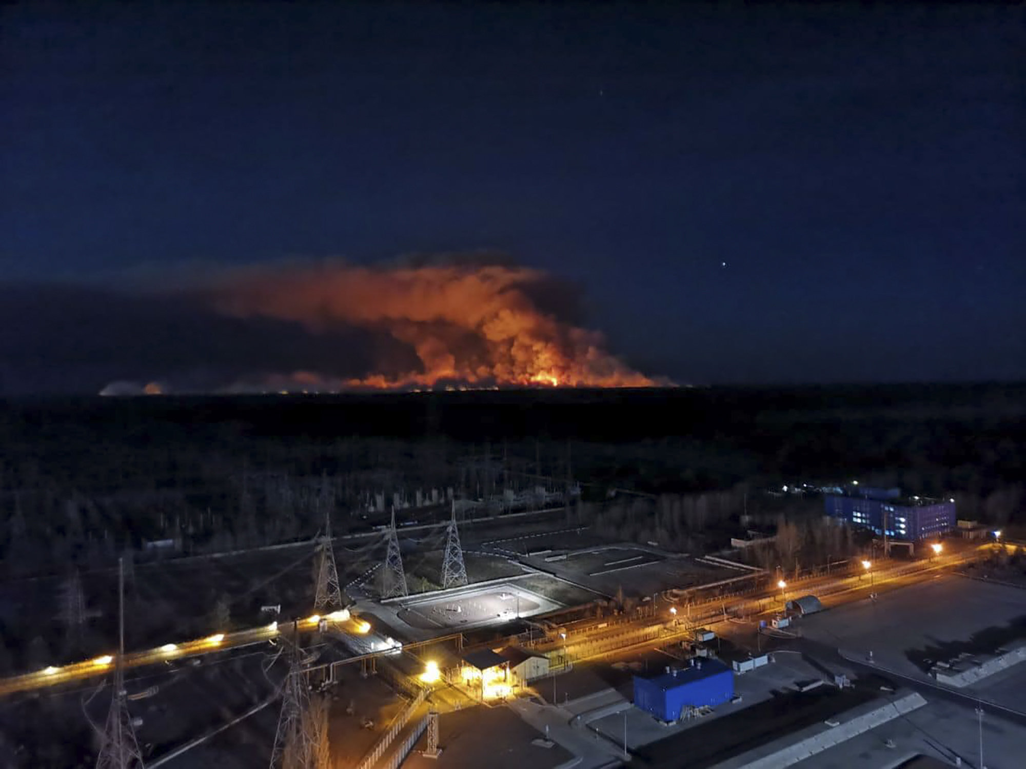 Ismét kiújultak a tüzek a csernobili zónában, Kijev levegője veszélyessé vált a füst miatt
