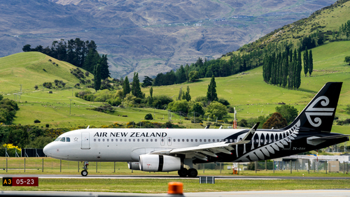 Új-Zéland korlátozza a nemzetközi légijáratokat