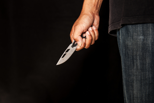 Késsel támadt az őrnek egy migráns a milánói dómban