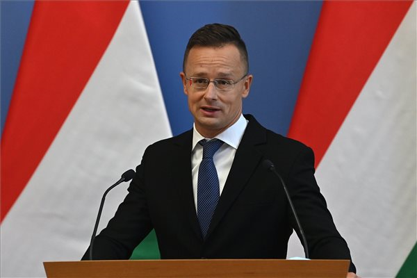 Szijjártó: Nonszensz a kijevi magyar nagykövet bekéretése
