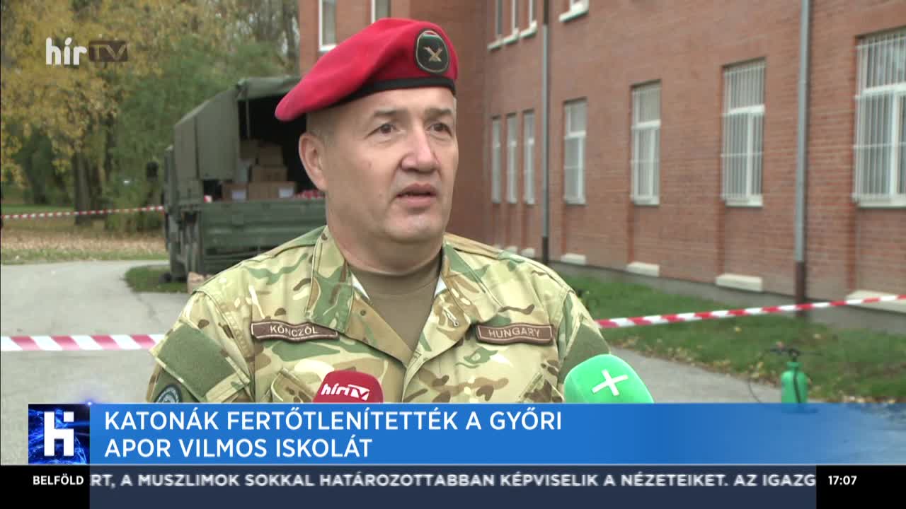 Katonák fertőtlenítették a győri Apor Vilmos iskolát