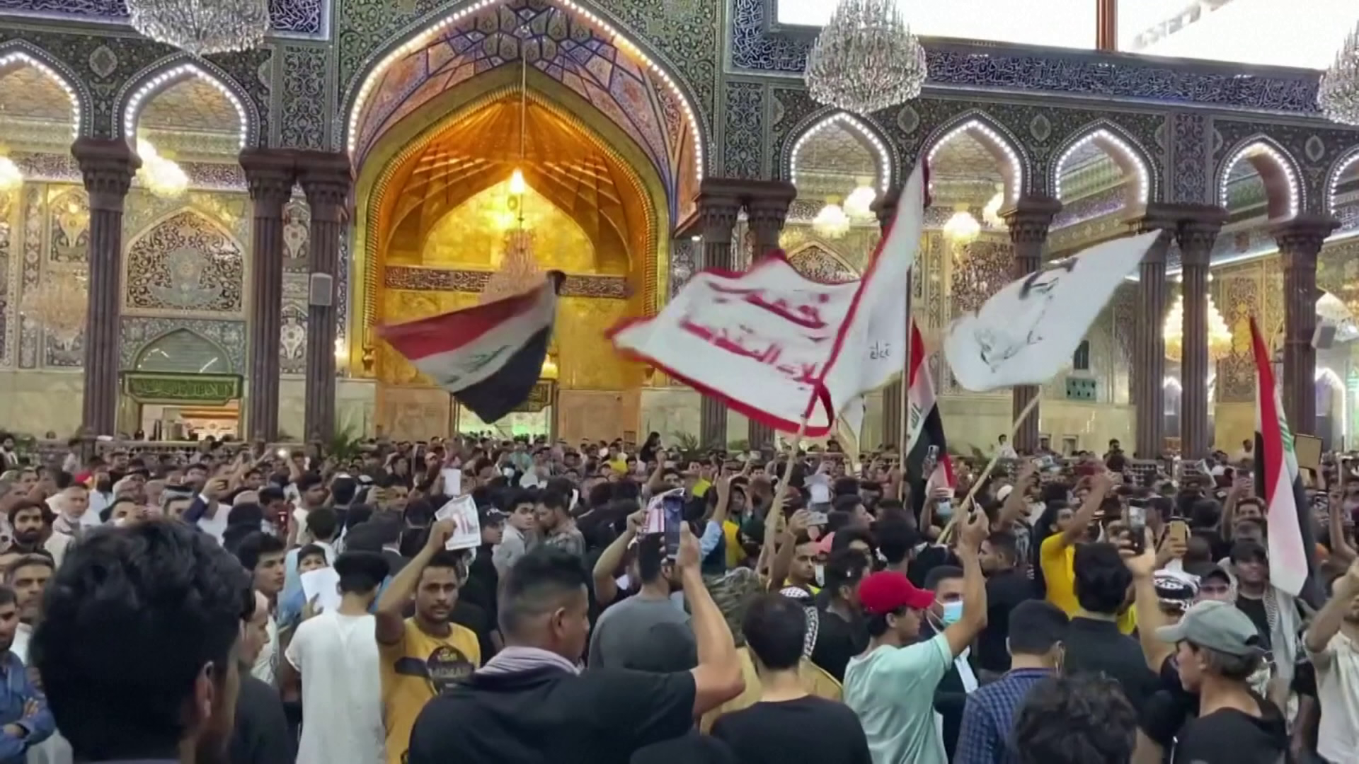 Tüntetők rohamozták meg az iráni konzulátust Irakban