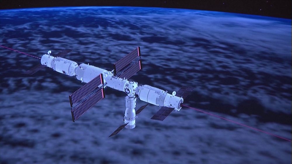 Elérték az épülő űrállomást a kínai asztronauták