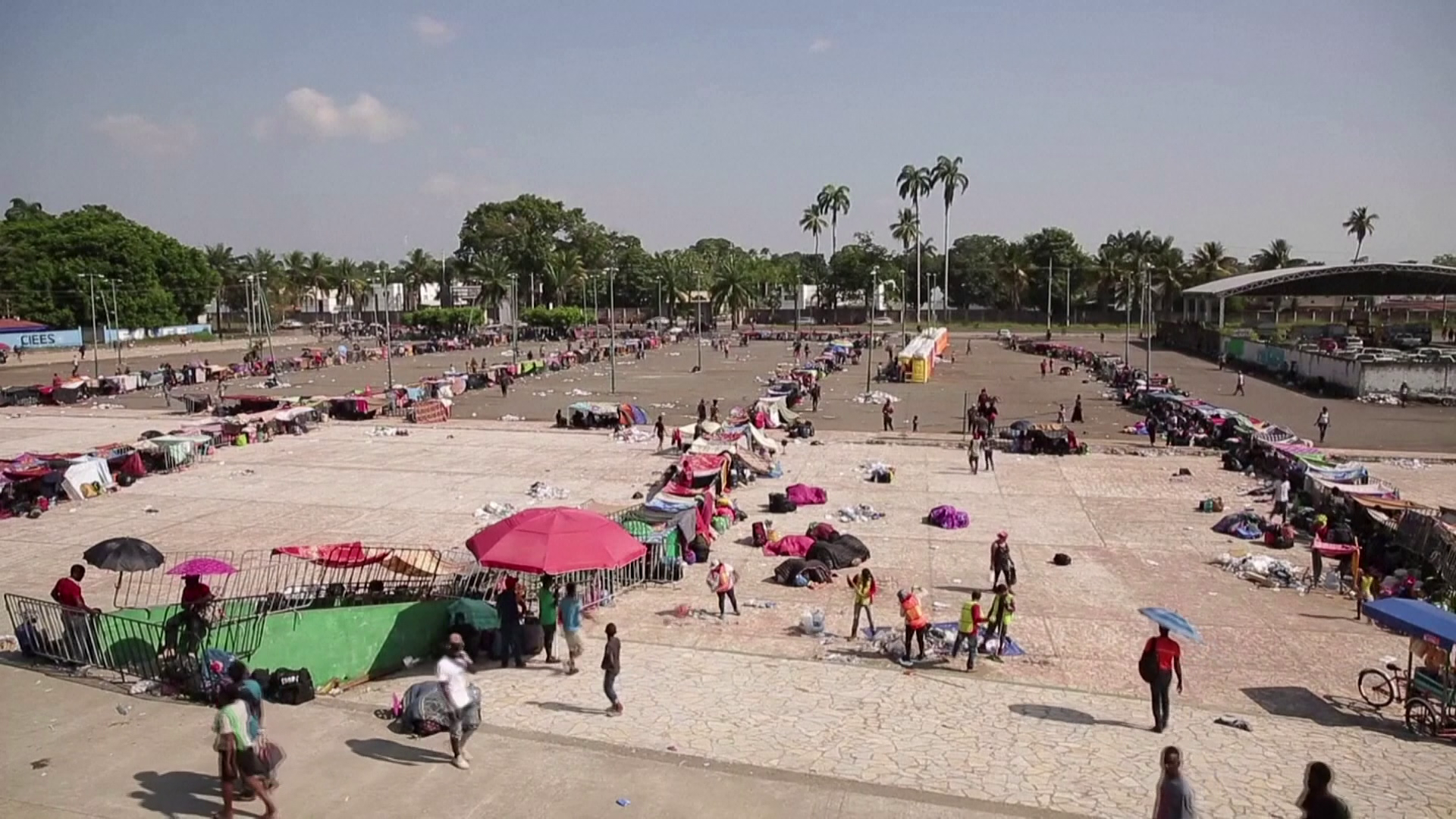 Több ezer migráns várakozik Mexikóban