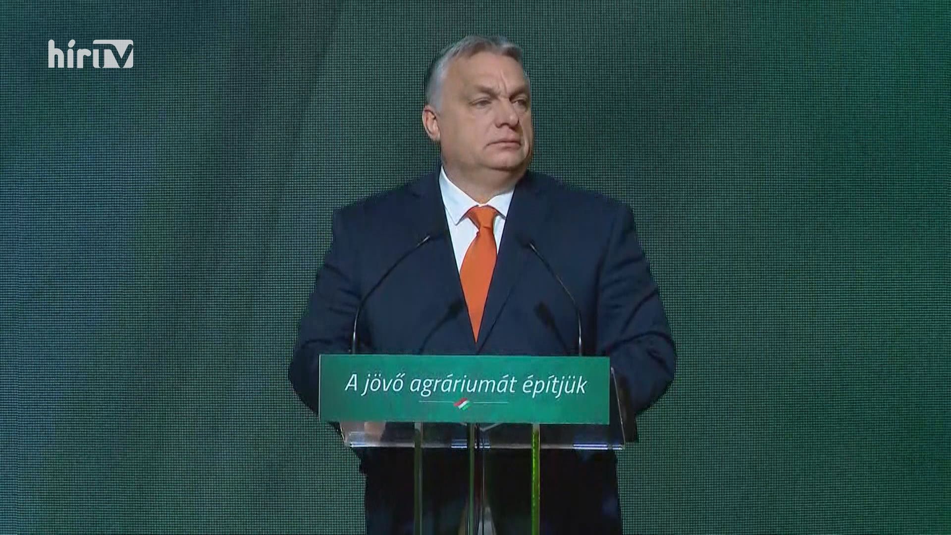 Orbán: A legfontosabb, hogy Magyarország kimaradjon ebből a háborúból  