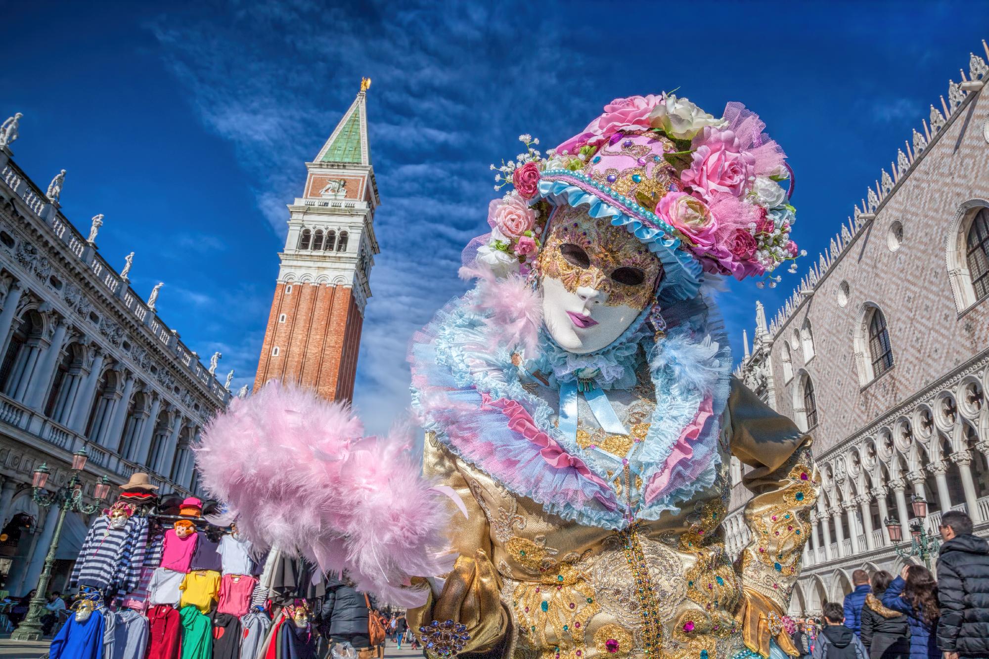 Utolsó hétvégéjéhez érkezett a velencei karnevál