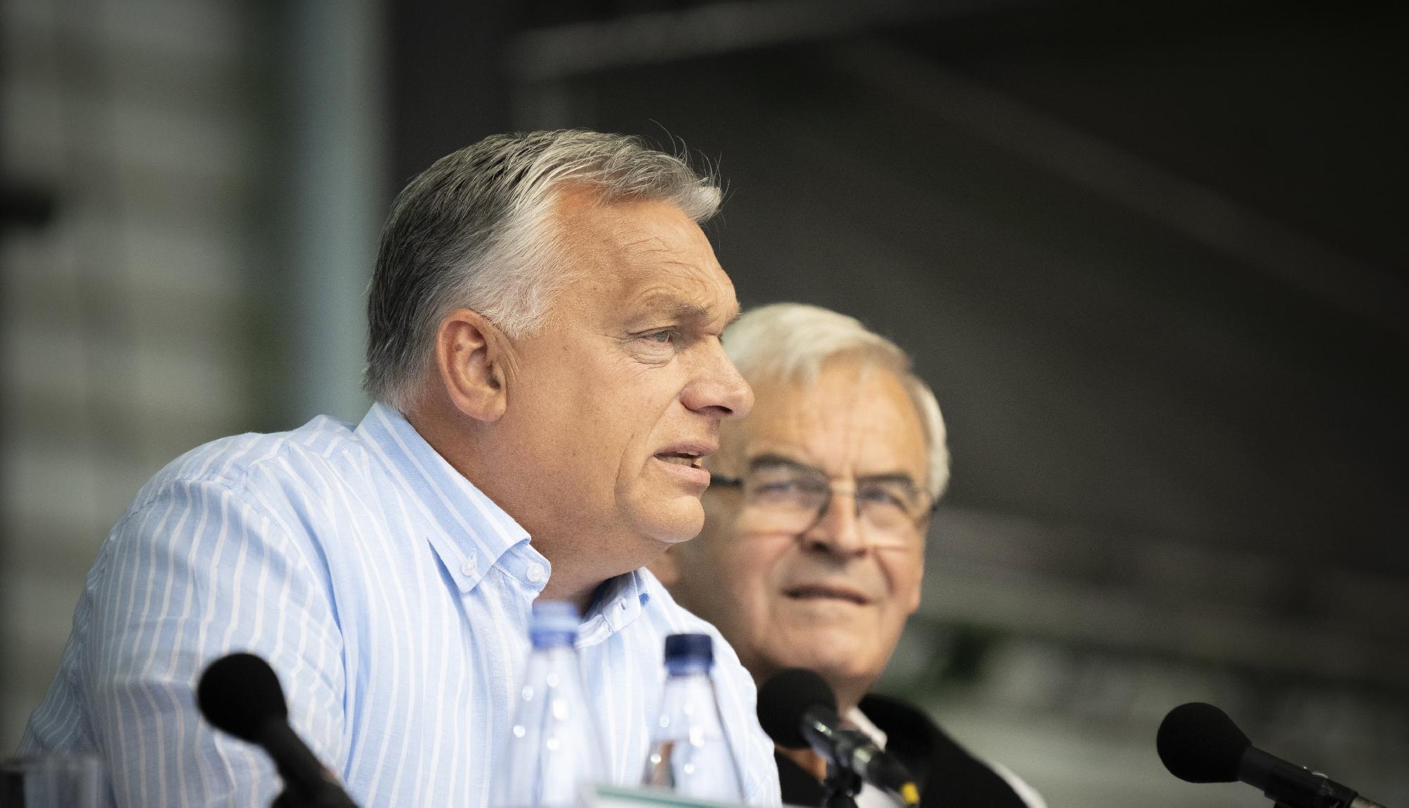 Orbán Viktor: A nagyhatalmaknak fel kell ismeri, hogy „két nap van az égen”