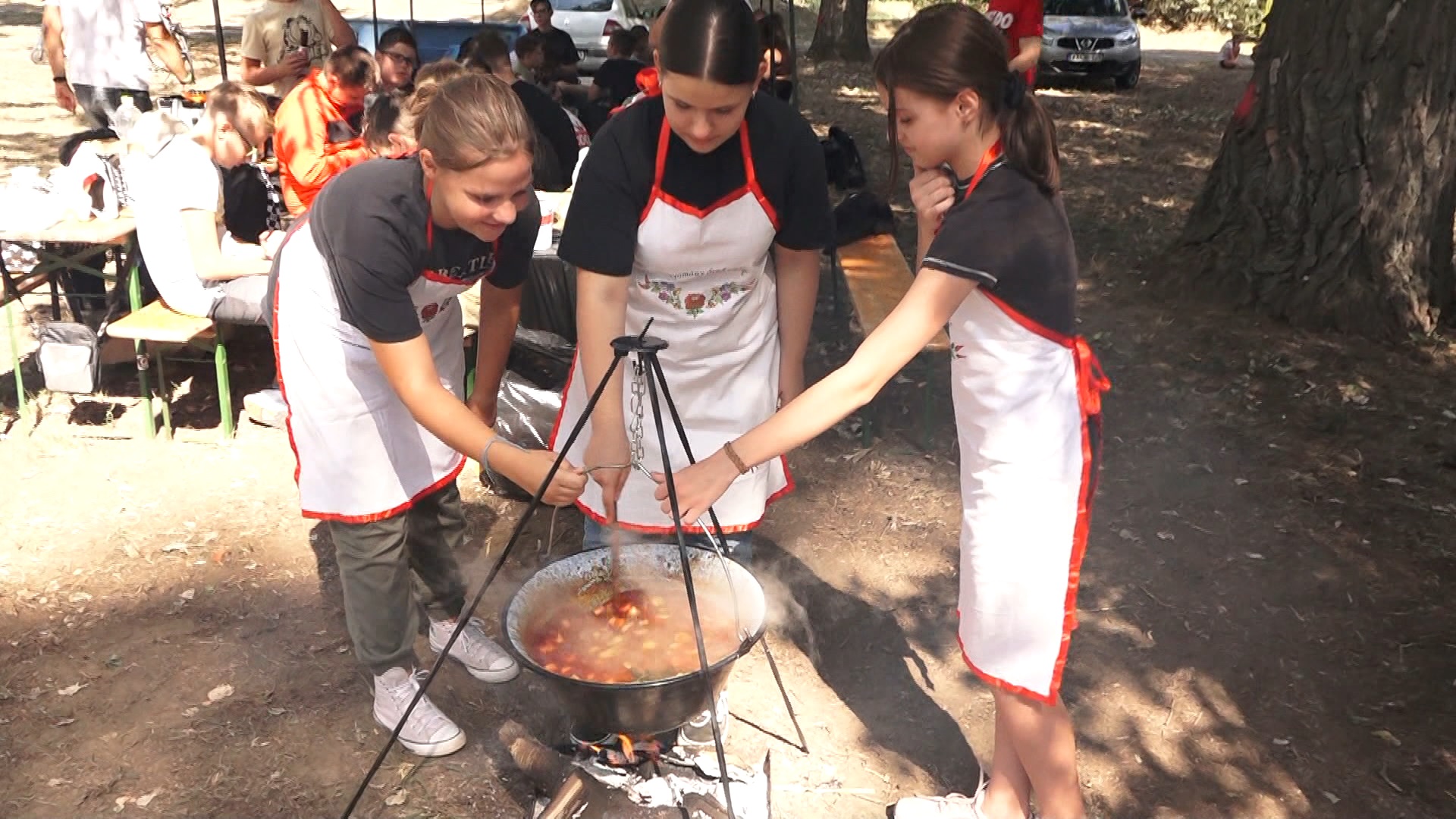 A nulladik napon általános iskolások főztek a 25 éves gasztrofesztiválon