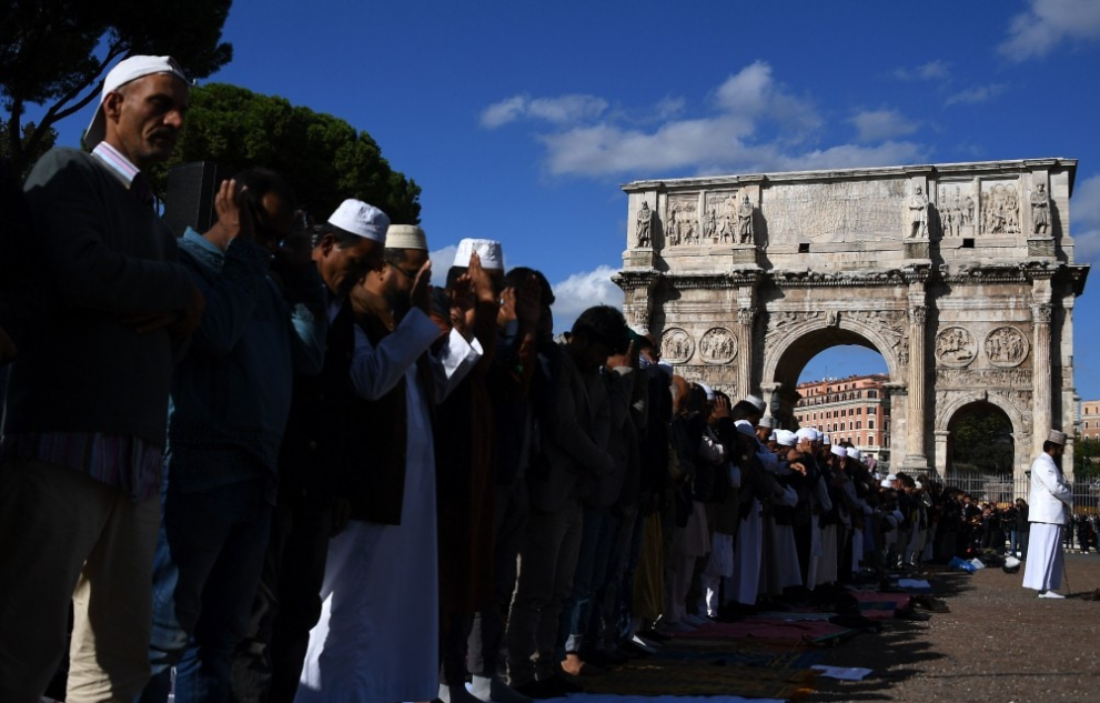 Hatalomátvételre készül az Olaszországban élő muzulmán közösség + videó