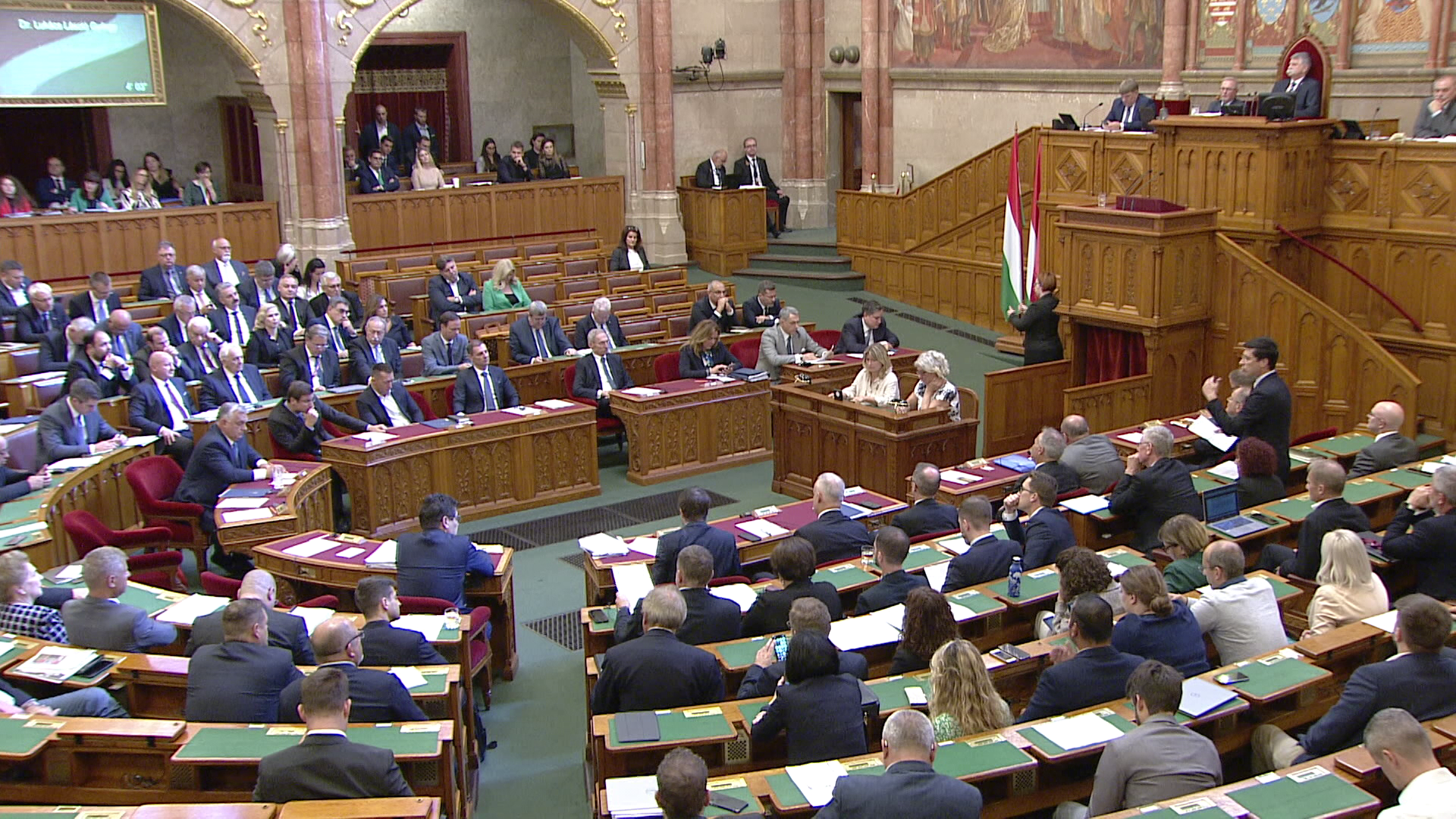 Kétharmados törvényeket módosíthat a parlament + videó