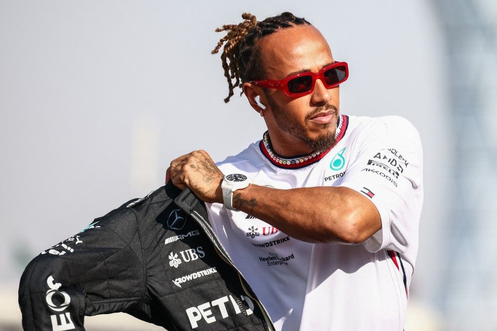 Hivatalos, hogy Hamilton a Ferrarihoz szerződik