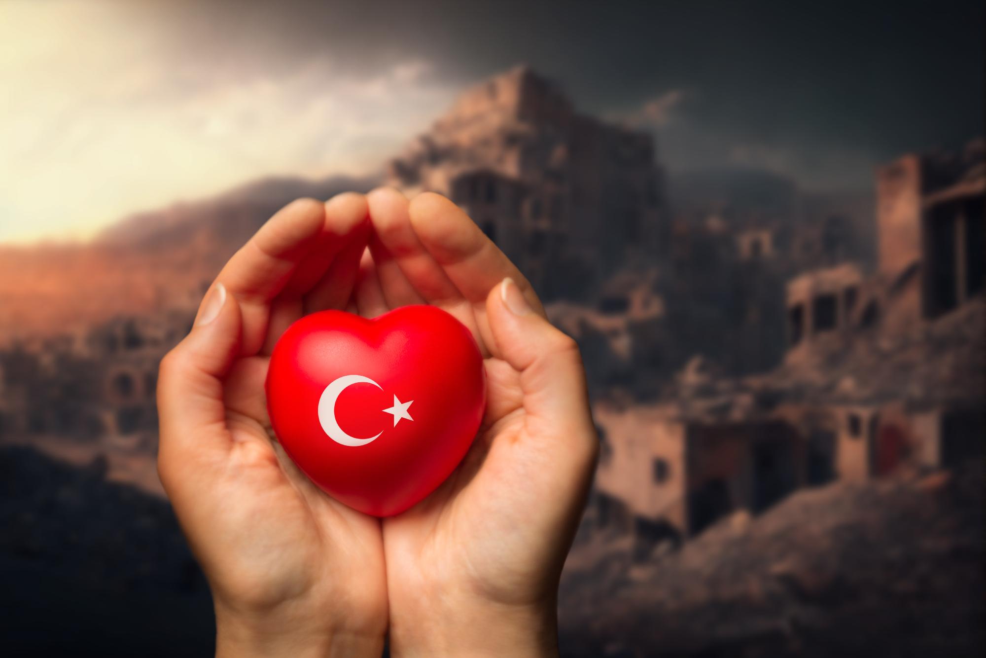 Az egy évvel ezelőtti törökországi földrengés áldozataira emlékeztek