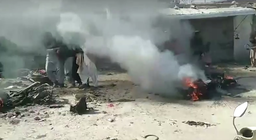 Két pokolgép robbant Pakisztánban