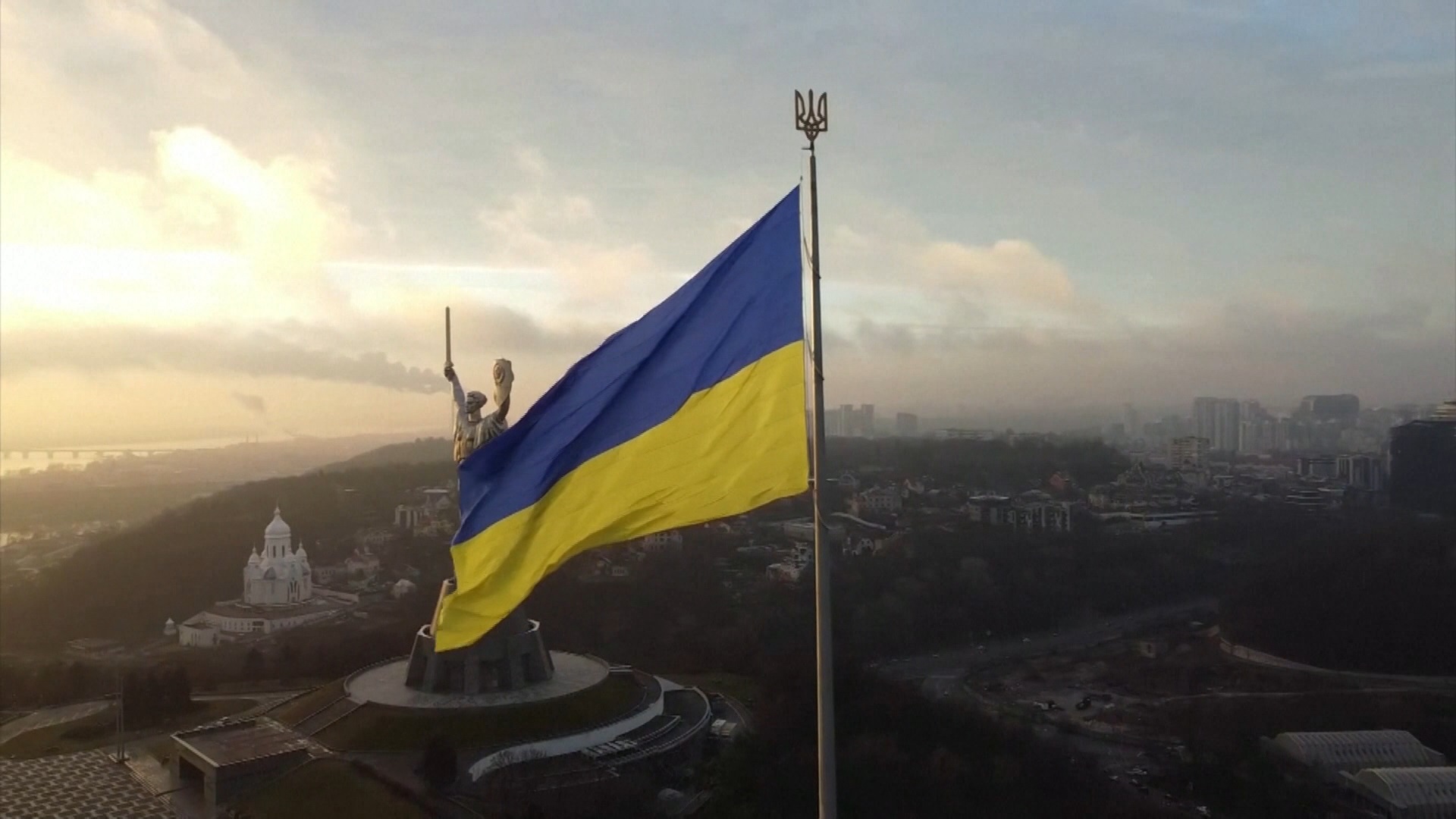 Ukrajna több módon is ellenállást próbál kiépíteni magának Oroszországgal szemben + videó