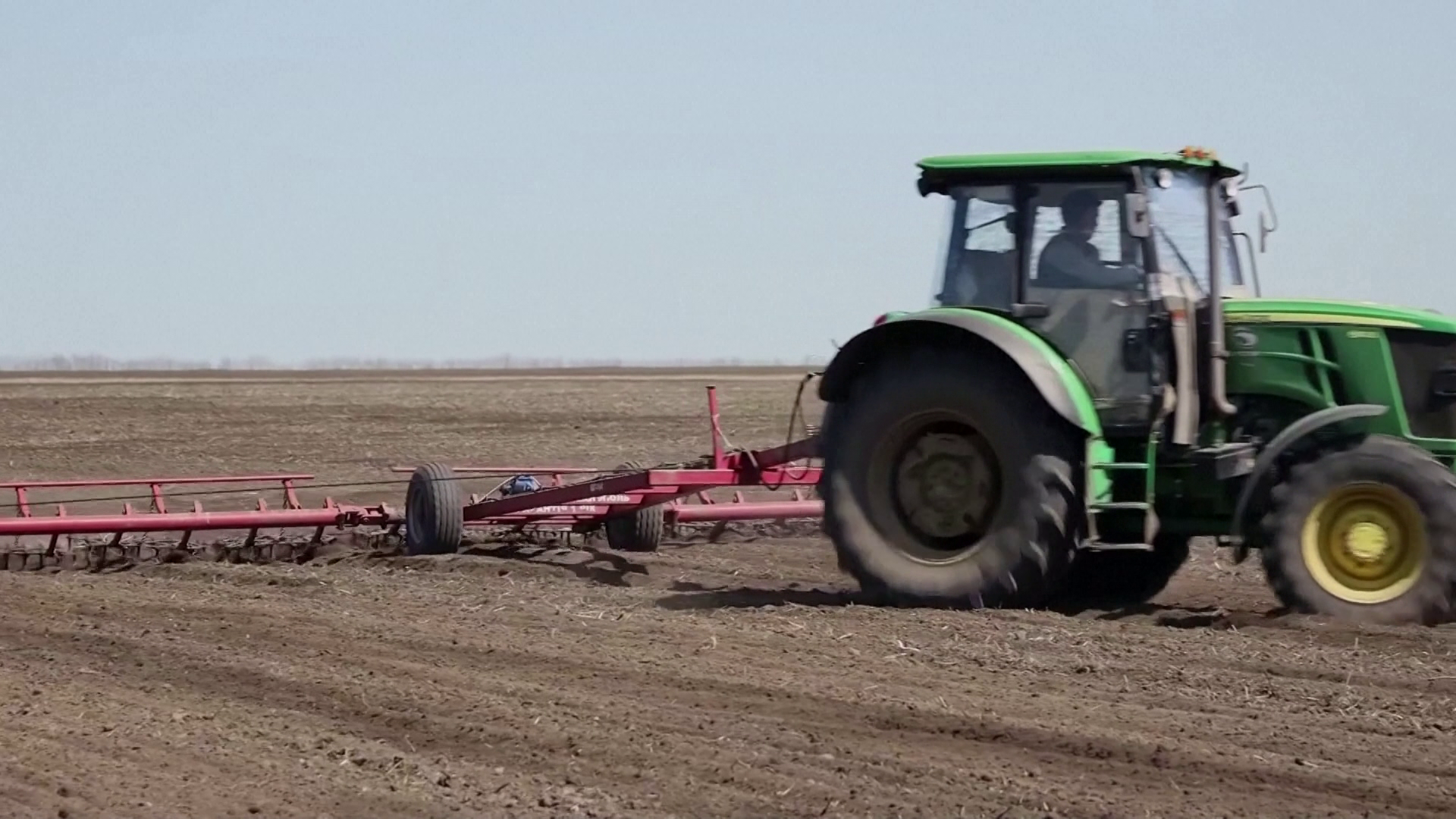 A magyar gazdákat védő ötpontos intézkedéscsomagot jelentett be tegnap az agrárminiszter + videó