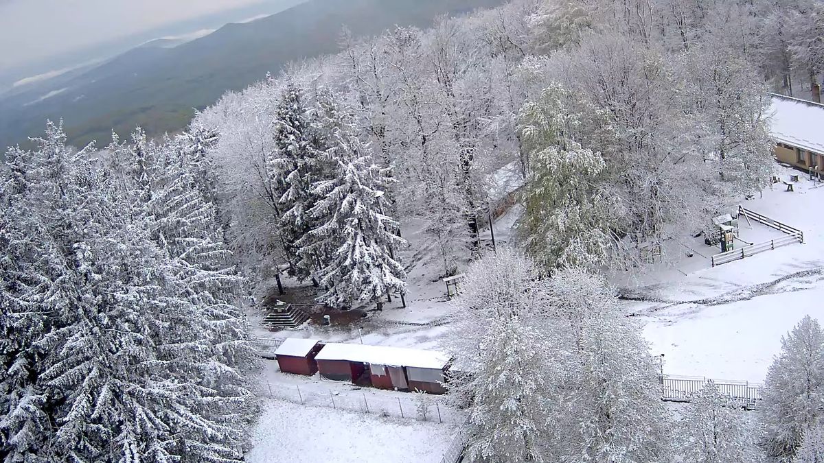 Hó borítja Magyarország legmagasabb pontját + képek