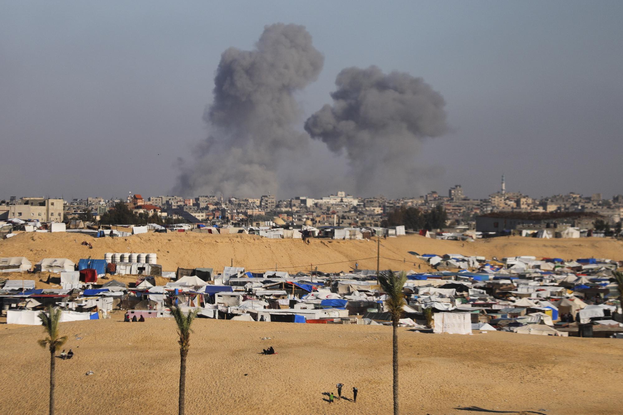 Izrael támadást indított a gázai Rafah városa ellen