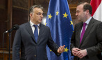Holnap tárgyal Orbán és Weber Budapesten
