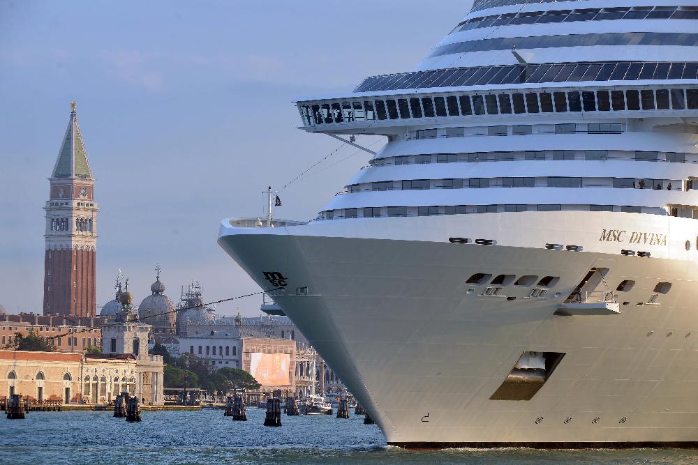Kitiltják a nagy tengerjárókat Velence történelmi központjában