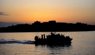 Elsüllyedt egy migránsokat szállító gumicsónak az Égei-tenger török partjainál, halottak