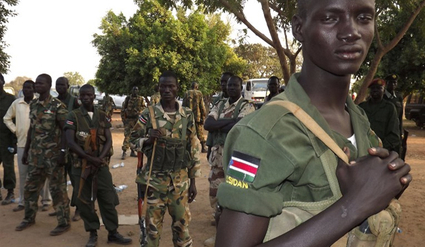 Szudán - A katonai tanács vezetője a lelőtt diákok esetének gyors kivizsgálását ígéri